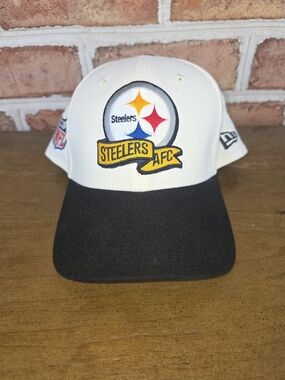New Era Pittsburgh Steelers MEDIUM/LARGE White and Black Hat